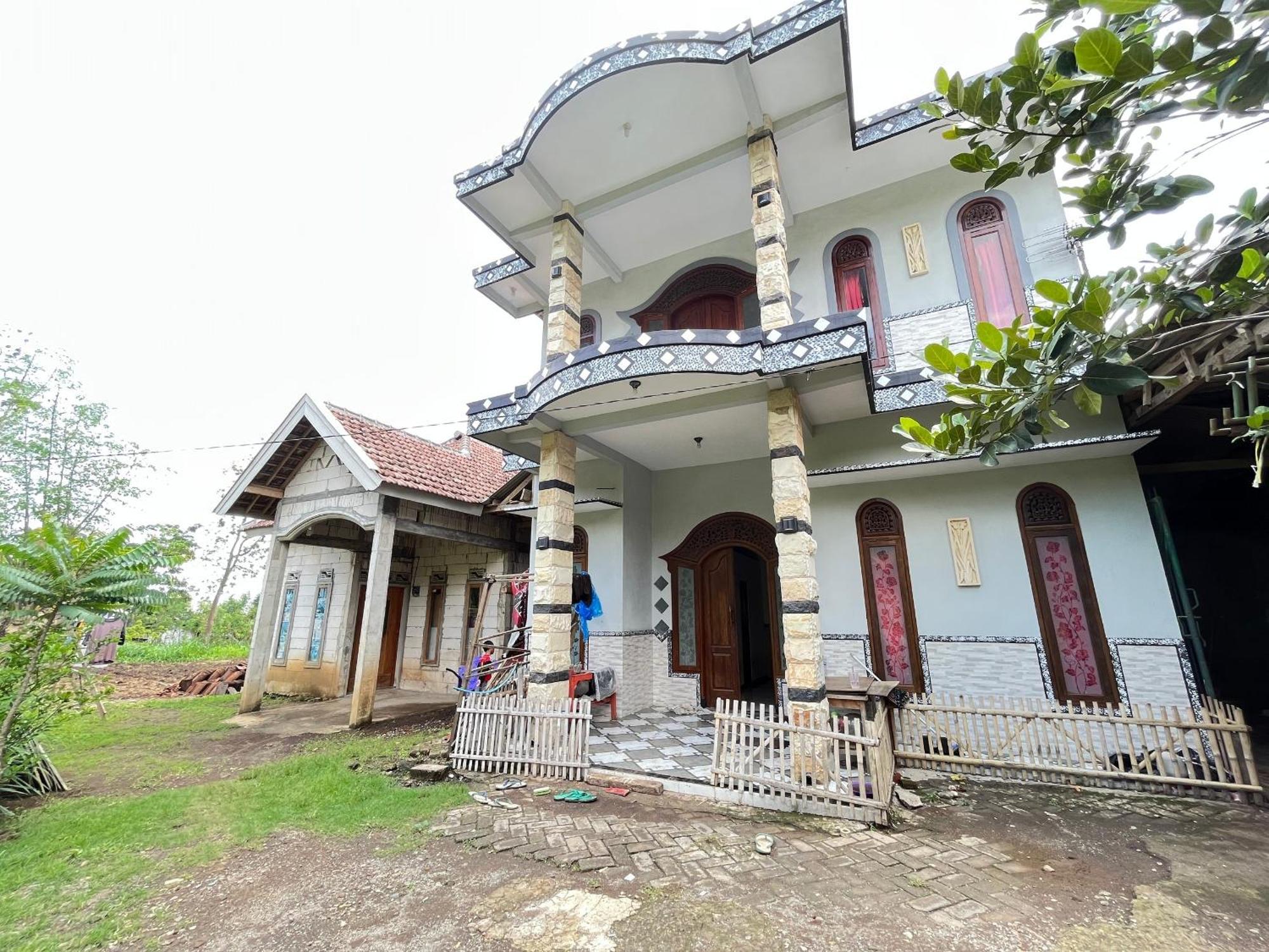Spot On 93423 Kost Berkah Near Kebun Teh Wonosari Hotel Lawang Kültér fotó